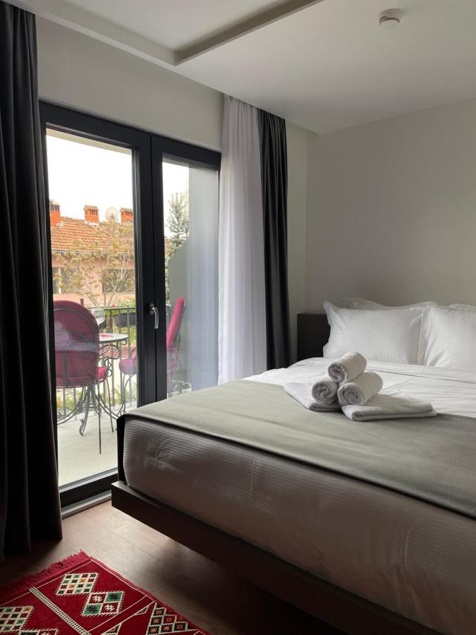 Etnomania Boutique Hotel Приштина Экстерьер фото