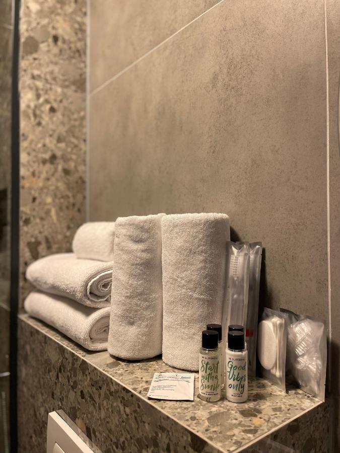 Etnomania Boutique Hotel Приштина Экстерьер фото